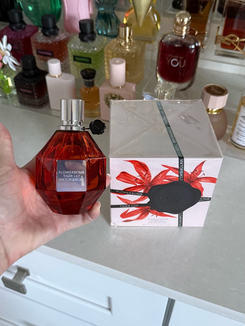 New in sealed box Viktor & Rolf Flowerbomb Tiger Lily
